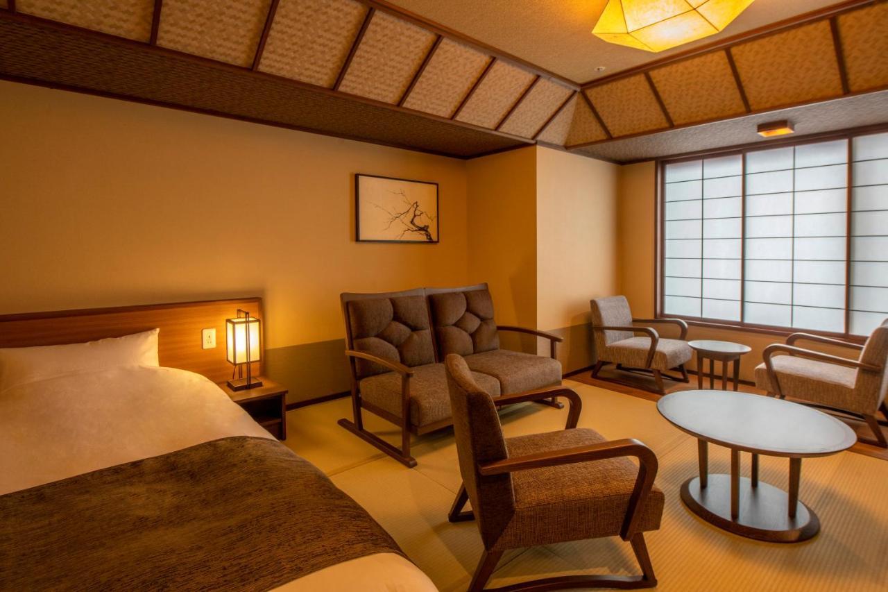 Отель Jozankei Onsen Yurakusoan Саппоро Экстерьер фото