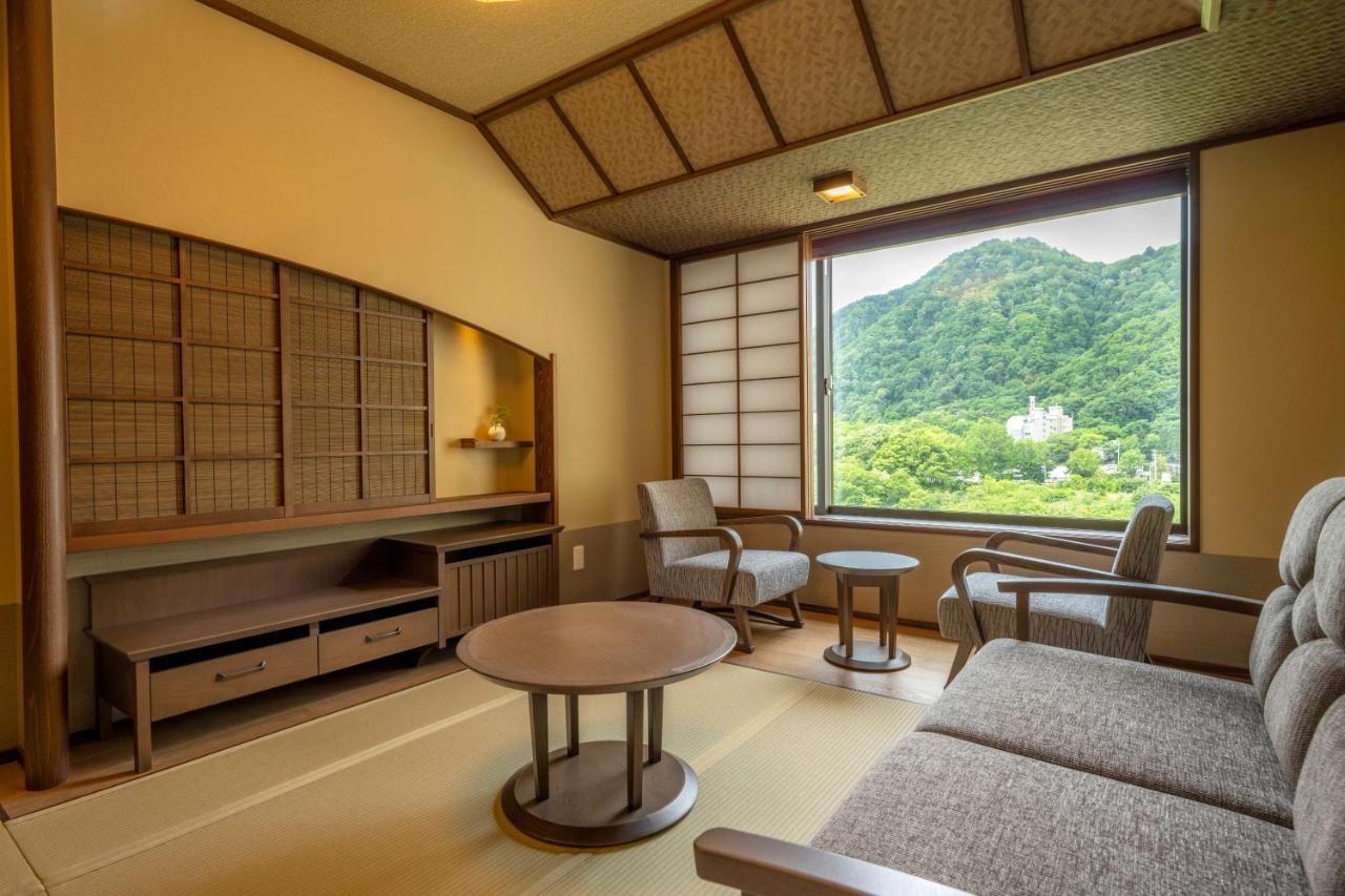 Отель Jozankei Onsen Yurakusoan Саппоро Экстерьер фото