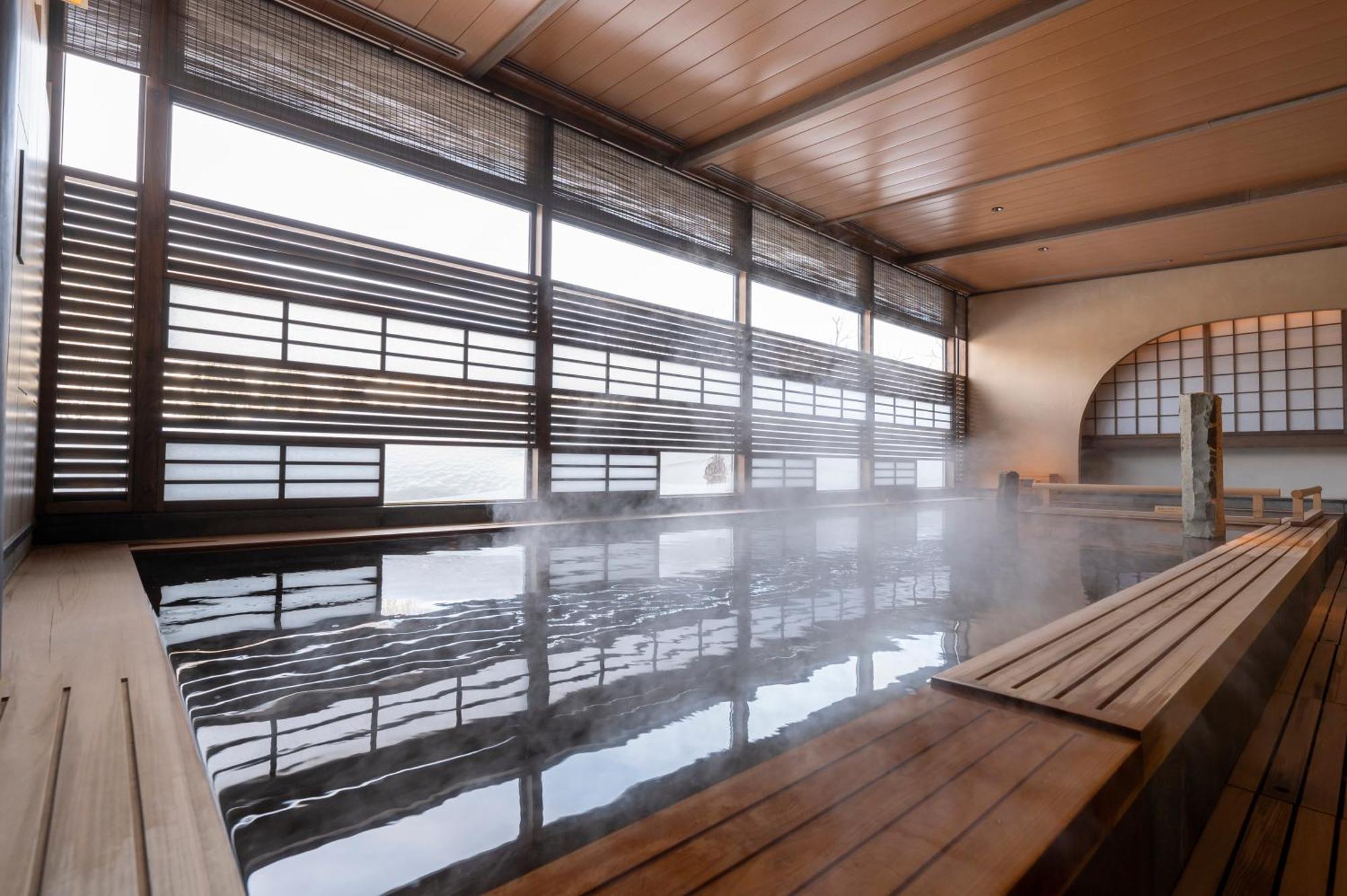 Отель Jozankei Onsen Yurakusoan Саппоро Экстерьер фото